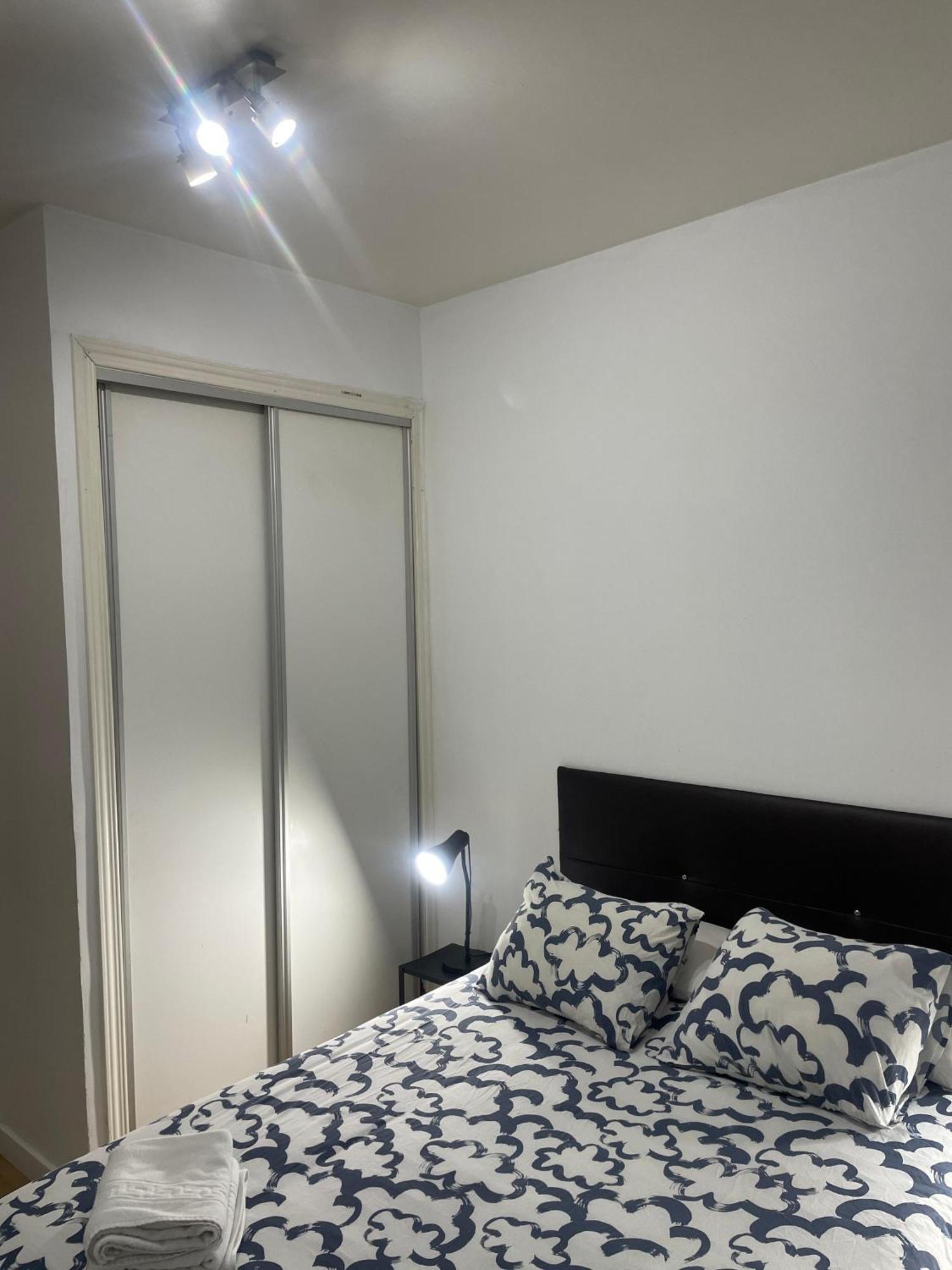 Plaza Rio B Apartment Madrid Exterior photo